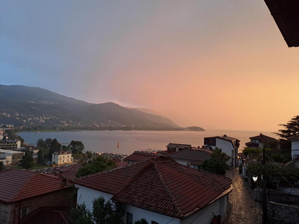 Sun & Moon Apartment Ohrid Exterior foto